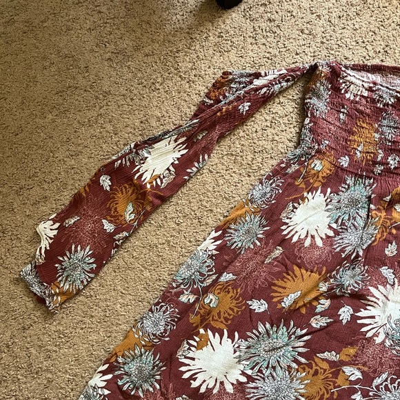 Off the shoulder dress - Picture 4 of 7